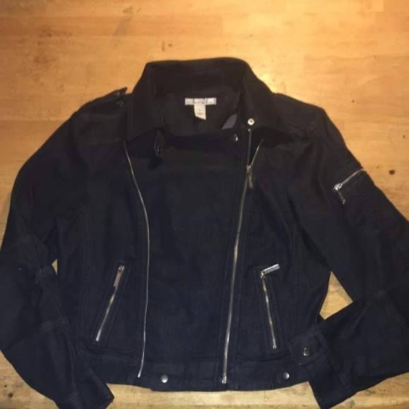 Kenneth Cole Jackets & Blazers - Women's Kenneth Cole jean jacket